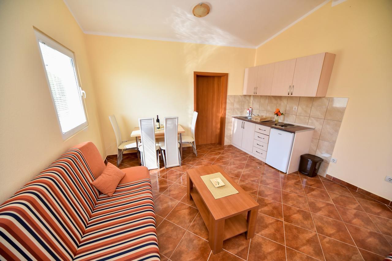 Apartmani Stanisic Canj Ngoại thất bức ảnh