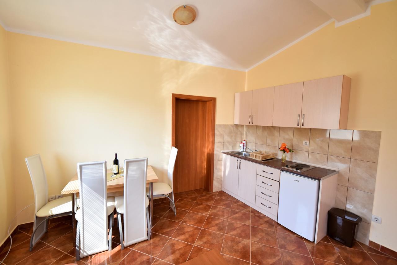 Apartmani Stanisic Canj Ngoại thất bức ảnh