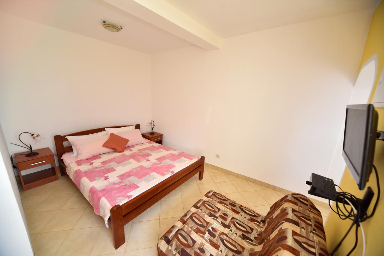 Apartmani Stanisic Canj Ngoại thất bức ảnh