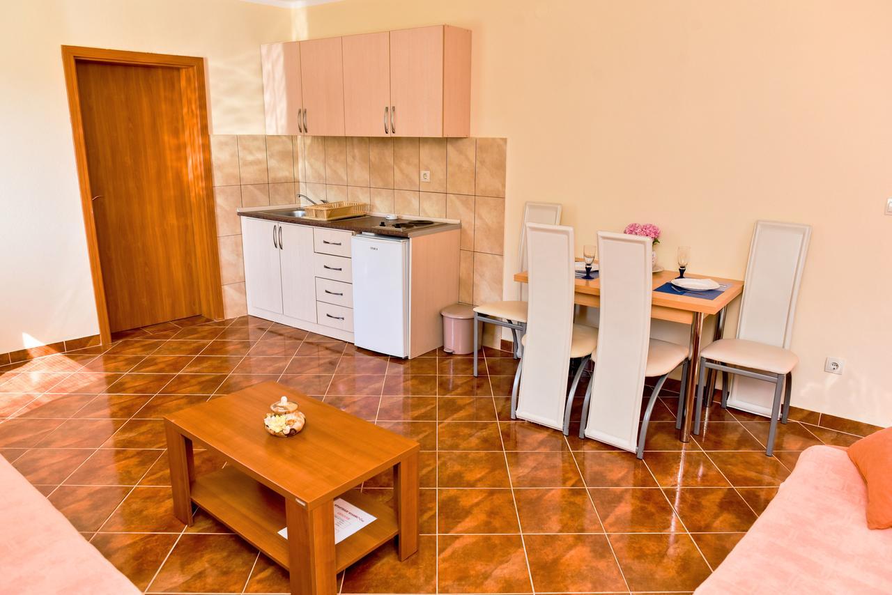 Apartmani Stanisic Canj Ngoại thất bức ảnh