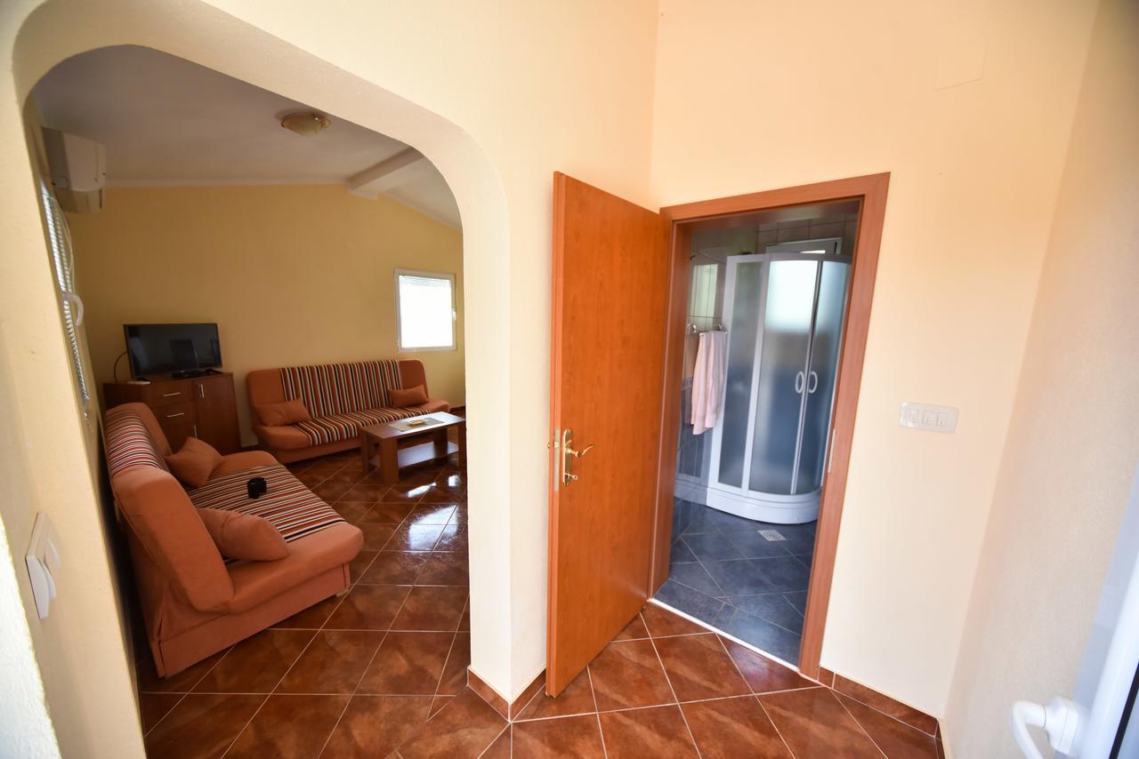 Apartmani Stanisic Canj Ngoại thất bức ảnh
